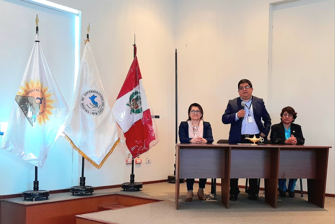 Curso de actualización dirigido  a los enfermeros y enfermeras del Hospital José Agurto Tello de Chosica