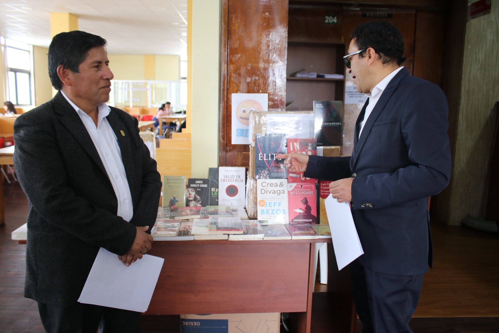 Son de autores peruanos y del extranjero