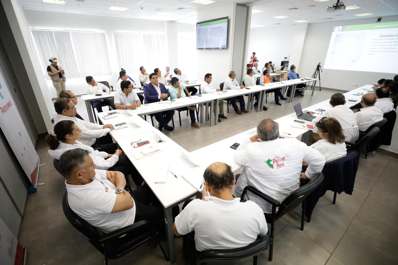 Ministra de Vivienda instala mesa de trabajo que definirá solución al abastecimiento de agua en Talara