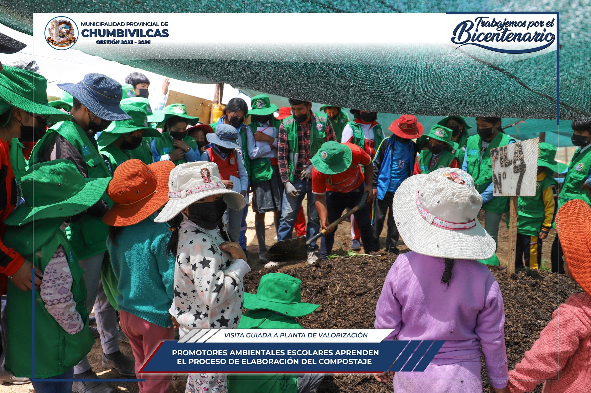Promotores Ambientales Escolares (PAE) aprenden el proceso de elaboración del compostaje