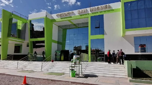 La Contraloría General identificó deficiencias técnicas en la ejecución de la obra denominada "Reparación de canal de drenaje, renovación de área verde y adquisición de señalización vertical para el servicio de drenaje pluvial en la Av. Huancané del distrito de San Miguel, provincia San Román". 