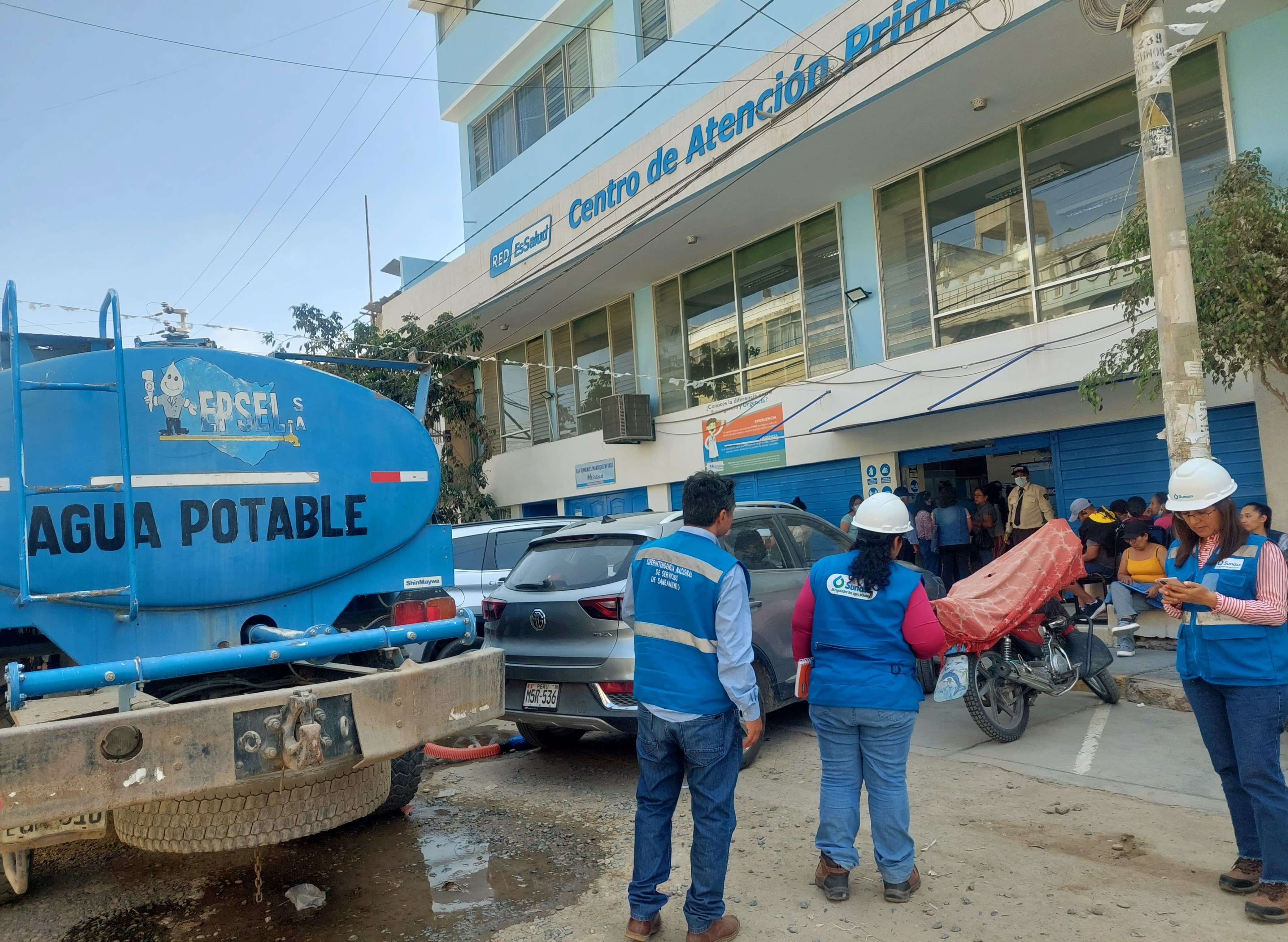 Sunass supervisa restablecimiento del agua potable