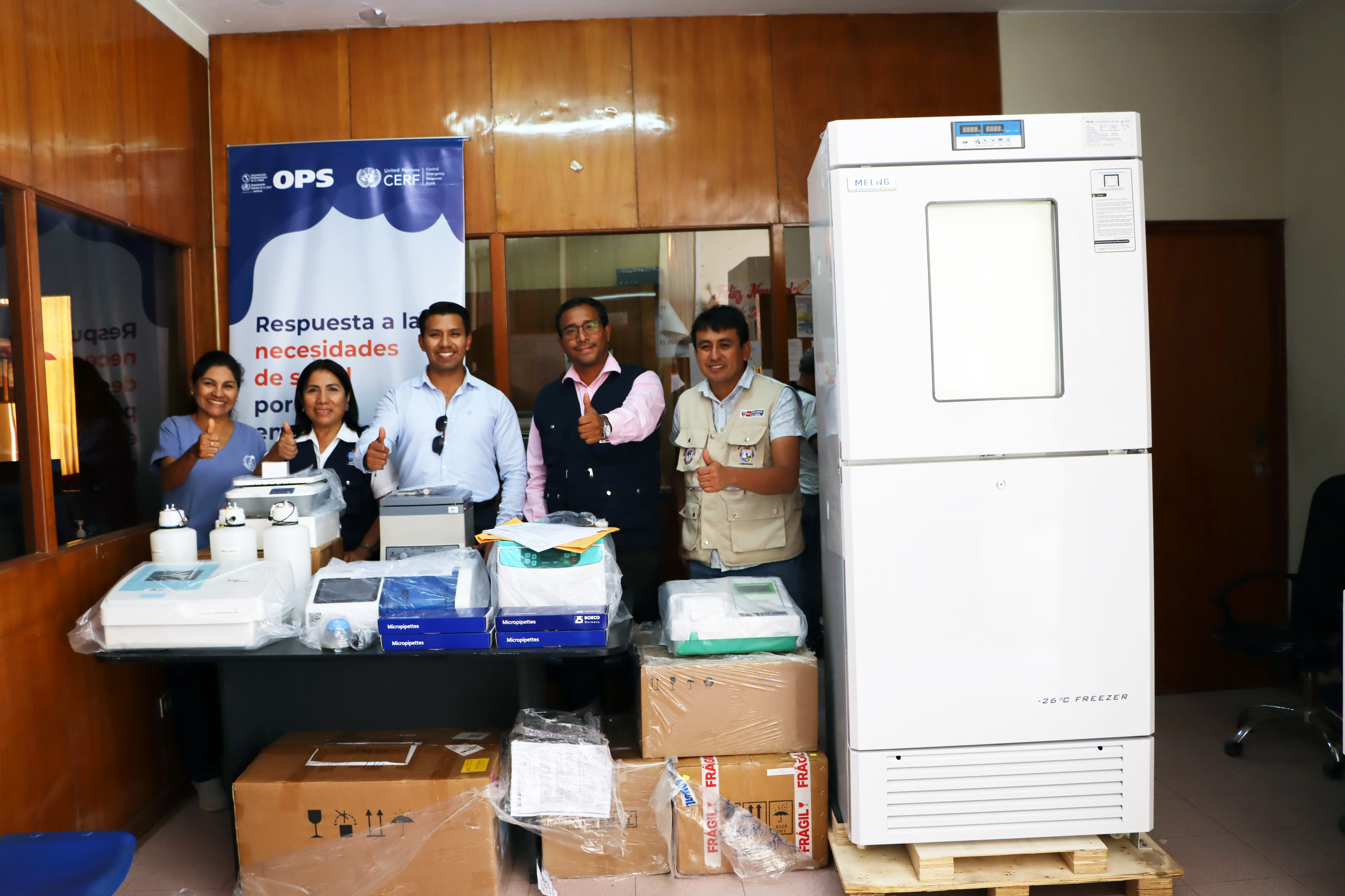 OPS refuerza laboratorio referencial de Lambayeque con donación de equipos