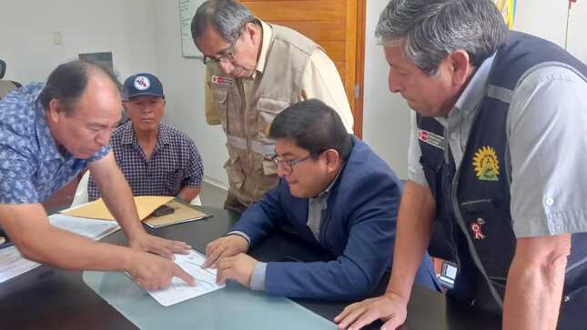Reunión de comisión de gestión de terreno para la construcción del nuevo hospital
