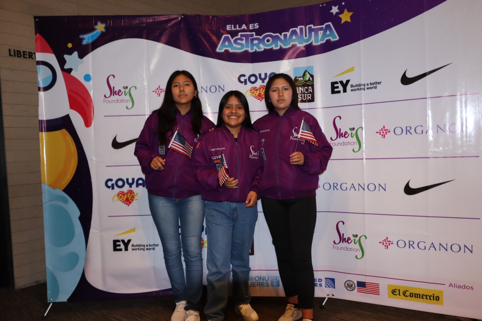 Estudiantes de los COAR se alistan para conocer la NASA
