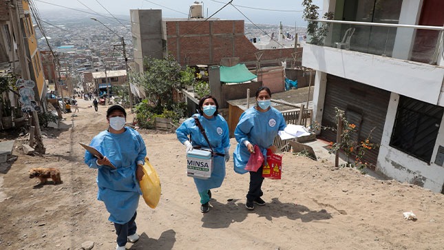 Minsa fortalece vacunación contra la covid-19 ante la presencia de la nueva variante 'Pirola' en Chorrillos