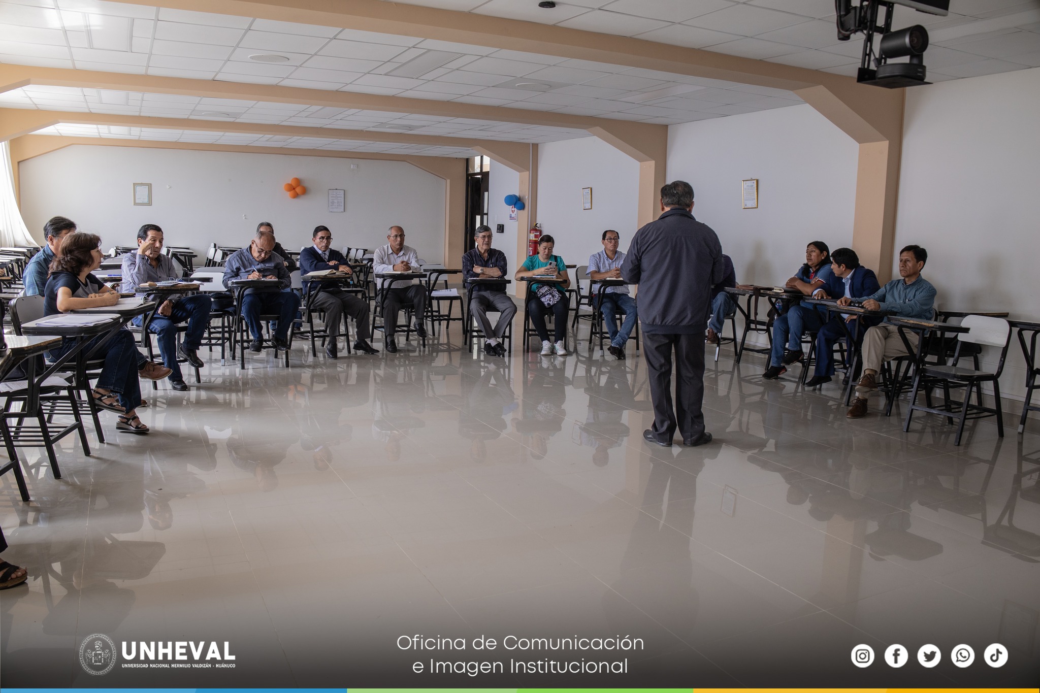 Comienza la implementación del modelo educativo actualizado de la UNHEVAL en la FIIS, en línea con el rediseño curricular