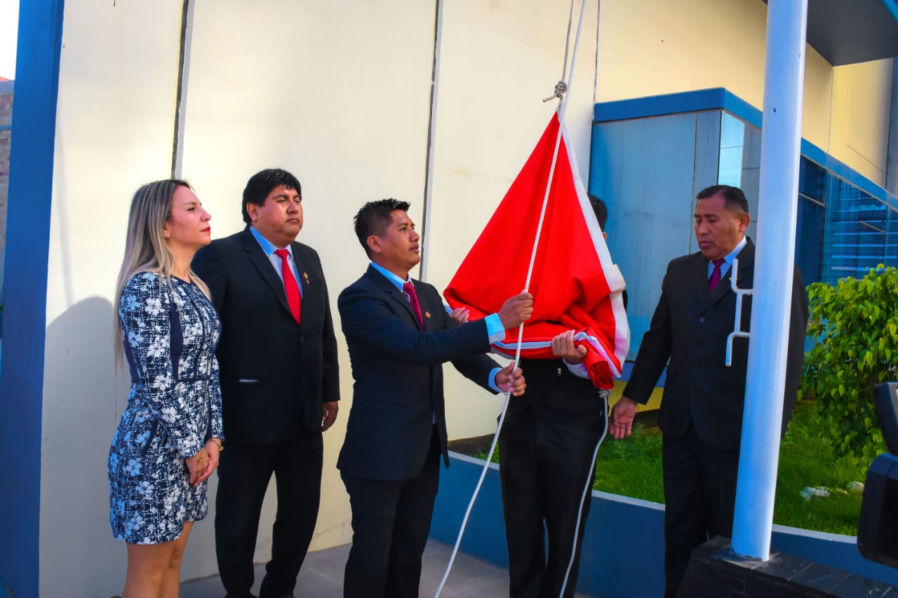 GRT realiza ceremonia de lunes cívico
