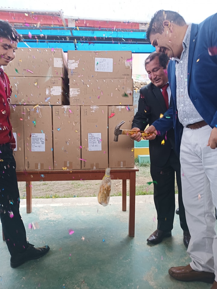 📌MDM ENTREGA 10 COMPUTADORAS Y 1 LAPTOP A LA I.E. N° 88054 "SANTO TORIBIO" DE MACATE🖥️