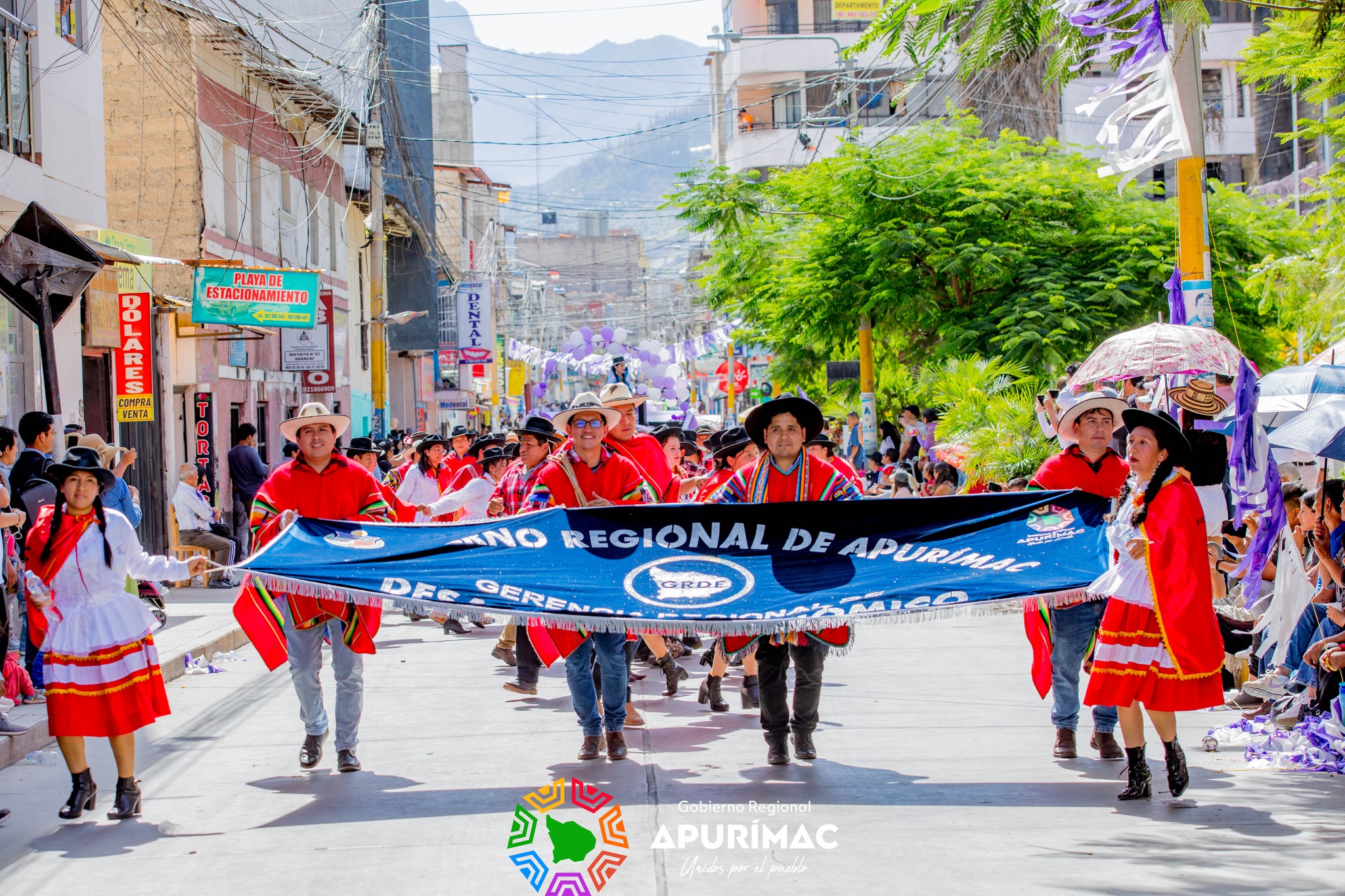 Gobierno Regional de Apurímac presente en el pasacalle por los 149° aniversario de la hermosa provincia de Abancay