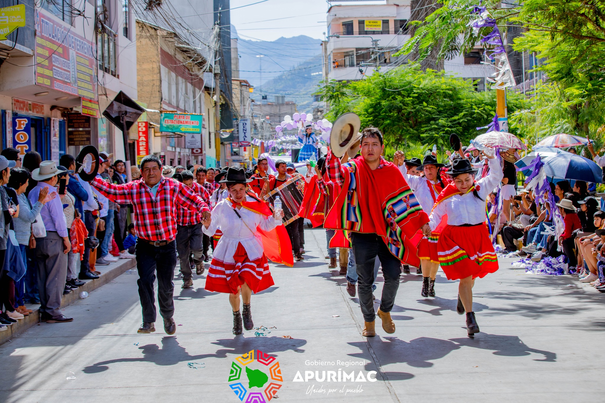 Gobierno Regional de Apurímac presente en el pasacalle por los 149° aniversario de la hermosa provincia de Abancay