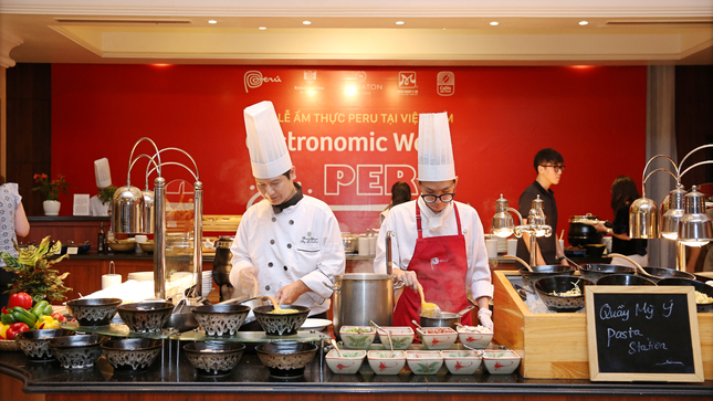 Embajada del Perú en Vietnam organizó buffet de comida nacional en Hanoi