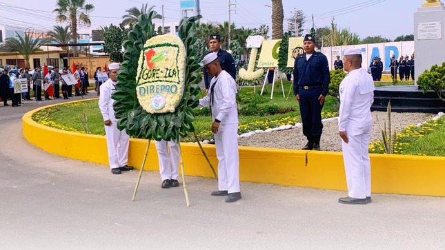 La DIREPRO ICA, participó de la ceremonia en conmemoración por los 202° Aniversario de la Marina Guerra del Perú