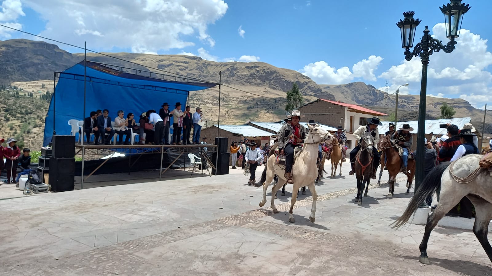 Ministerio de Cultura restauró y entregó alfombra de casa de Túpac Amaru