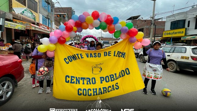 Apertura del encuentro deportivo Inter Comites PVL del Distrito de Sapallanga