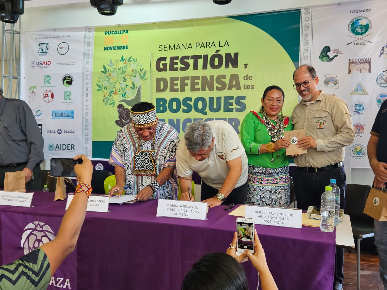 Firma acuerdo