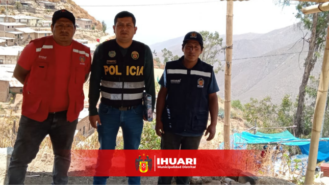 𝗘𝘅𝗶𝘁𝗼𝘀𝗼 𝗽𝗿𝗼𝗰𝗲𝗱𝗶𝗺𝗶𝗲𝗻𝘁𝗼 𝗱𝗲 𝗽𝗮𝘁𝗿𝘂𝗹𝗹𝗮𝗷𝗲 𝗺𝗶𝘅𝘁𝗼 𝗽𝗿𝗲𝘃𝗲𝗻𝘁𝗶𝘃𝗼 𝗲𝗻 𝗜𝗵𝘂𝗮𝗿𝗶́
Esta acción se enmarca en el trabajo de Patrullaje Mixto que realiza colaborativamente la Dirección de Seguridad Ciudadana de la Municipalidad Distrital de Ihuarí  mediante nuestros ronderos, en  triangulacion de esfuerzos con la Comisaria de Acos representada por el Sub- Oficial Castillo. 
Desde tempranas horas del día de ayer 18 de octubre, se realizó el recorrido en las diferentes comunidades Campesinas: 
C.C. Yunguy 
C.C. Otec 
C.C. Huachinga
C.C. Ñaupay
C.C. Ihuarí 
La Gerencia de Servicios Públicos liderado por el  Ing. Jheisson Ramón, tiene como objetivo brindar el soporte policial en aspectos de seguridad ciudadana, contando con el valioso aporte del las autoridades locales que apoyaron la actividad. 
#MunicipalidadDistritalIhuarí
#IhuaríFuturoDeTodos
#ElmerCalderónCarrasco
#TrabajamosPorTi