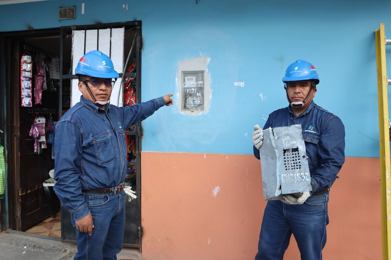 ELECTROCENTRO realiza el cambio de más de 8 mil cajas portamedidor para prevenir riesgos eléctricos