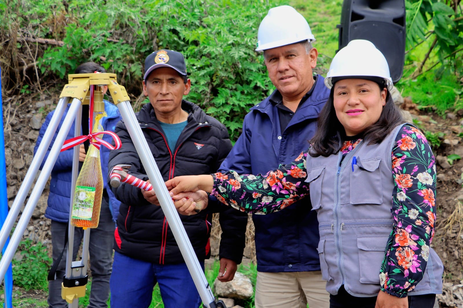 Iniciado un proyecto trascendental en Vichaycocha: Alcalde Fernando Cรกrdenas firma convenio para el desarrollo econรณmico y turรญstico
