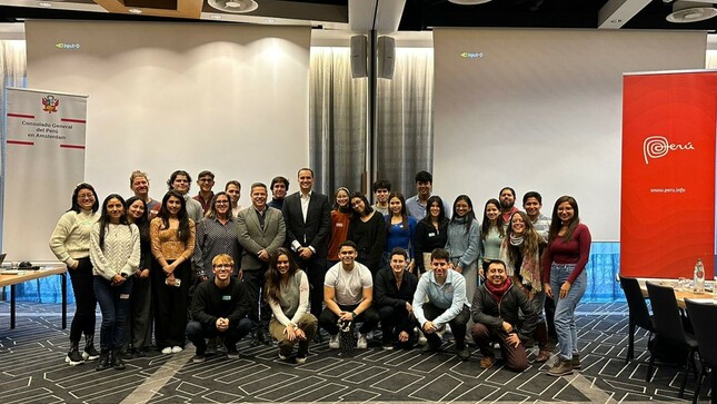 Consulado General del Perú en Ámsterdam propone elaborar el Manual del Estudiante Peruano en los Países Bajos