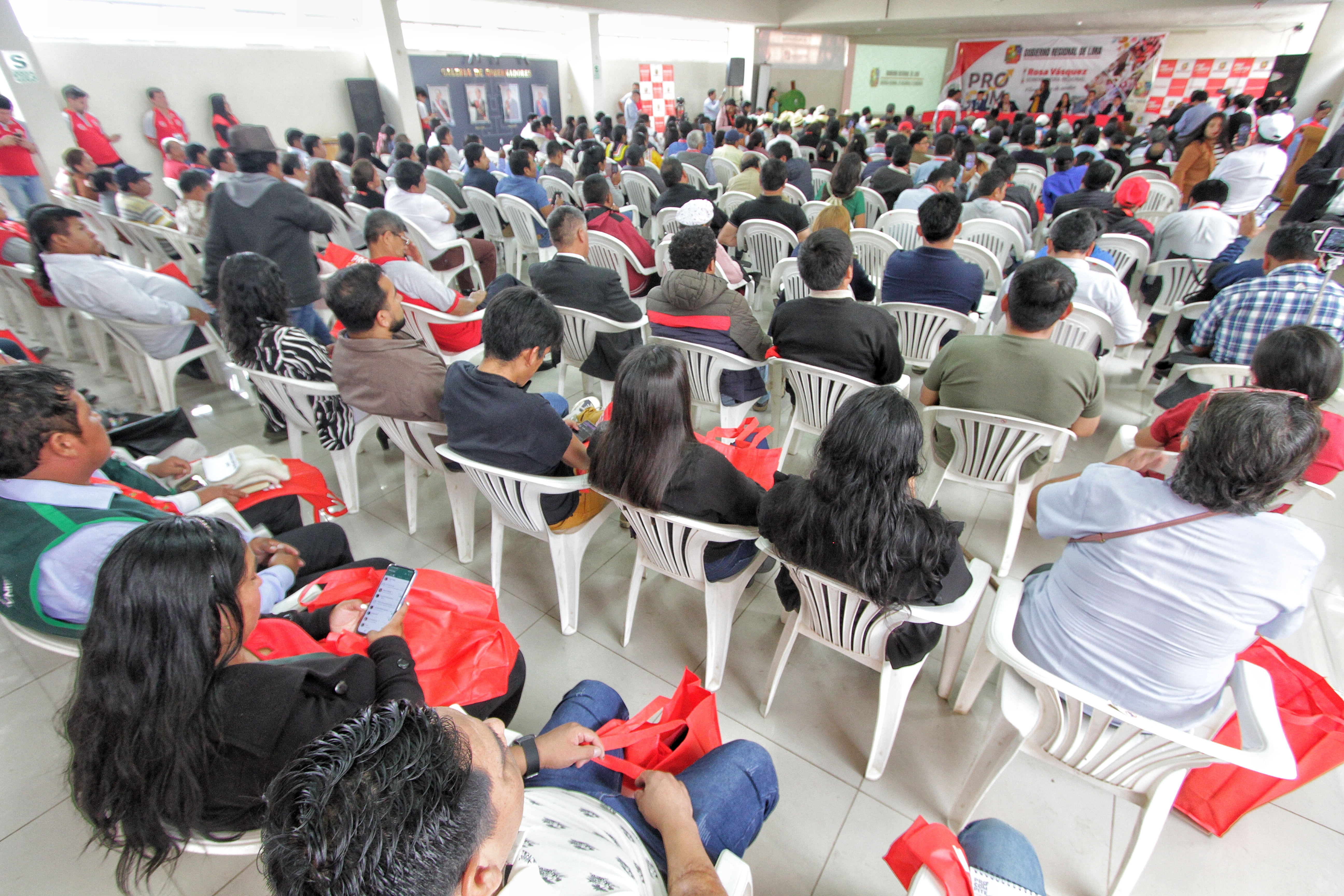 GORE Lima destina 12 millones de soles para apoyar la competitividad de planes de negocios en el 2024