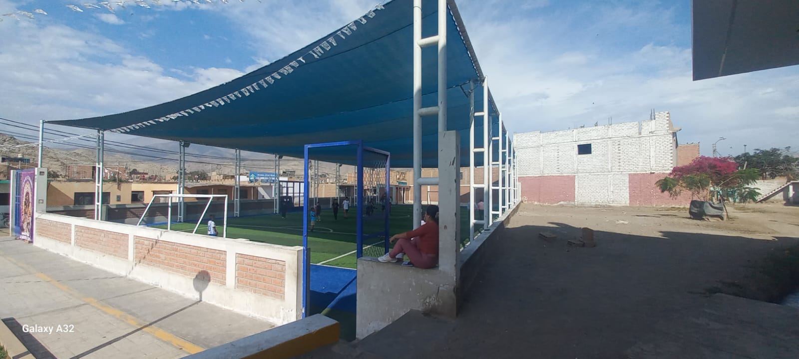 MUNICIPIO DE HUAURA Y VECINOS FIRMARON UN COMPROMISO PARA MEJORAR EL CAMPO DEPORTIVO EN "EL SEÑOR DE LOS MILAGROS" EN HUMAYA