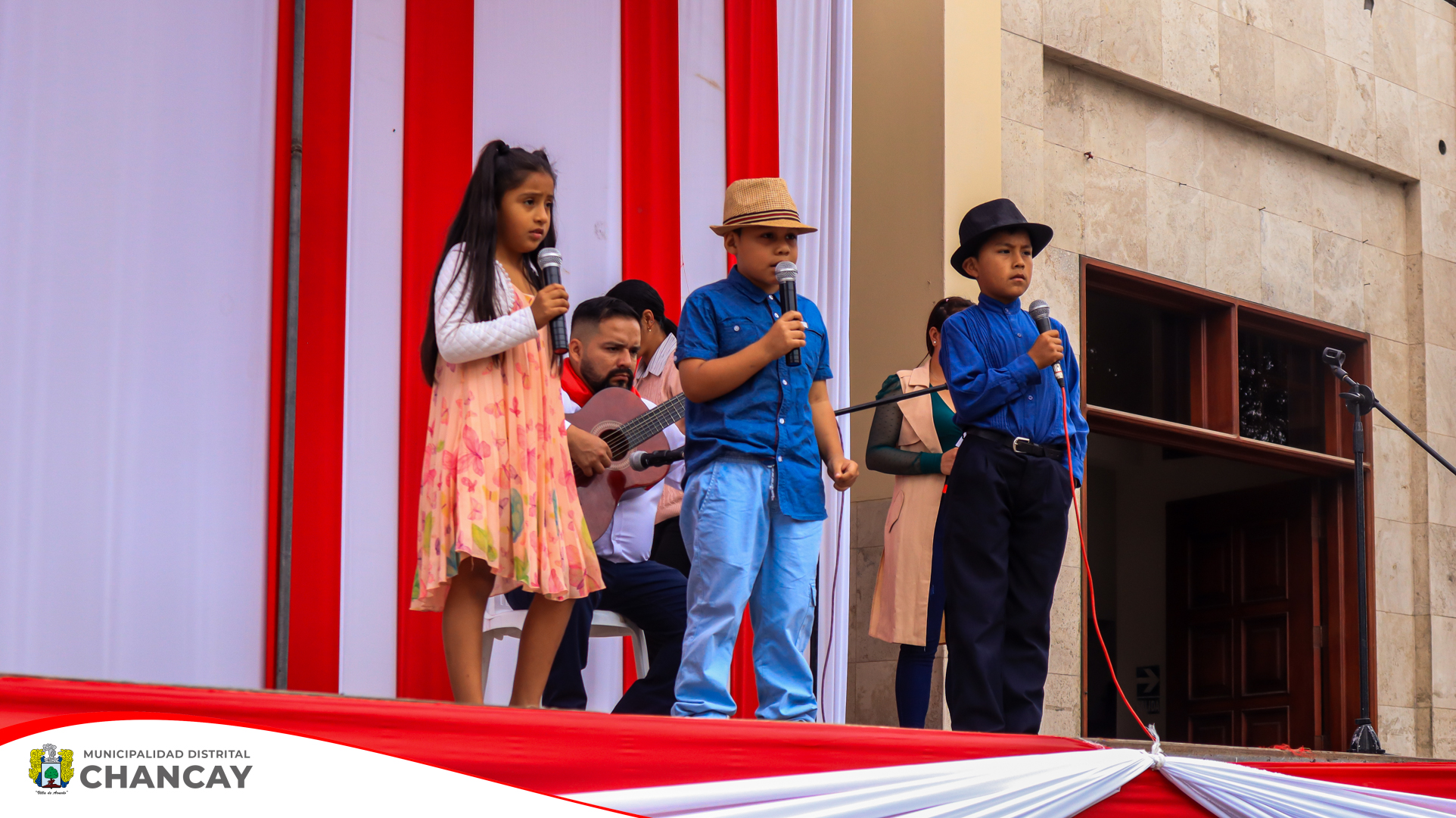 En conmemoración al Día de la Canción Criolla, la Subgerencia de Educación, Cultura y Deporte de la Municipalidad de Chancay organizó una destacada presentación de algunos de sus talleres.
