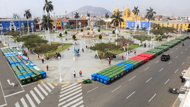 Otros 500 contenedores de basura llegaron para instalar en lugares estratégicos de la ciudad de Trujillo y seguir mejorando el servicio de limpieza pública.