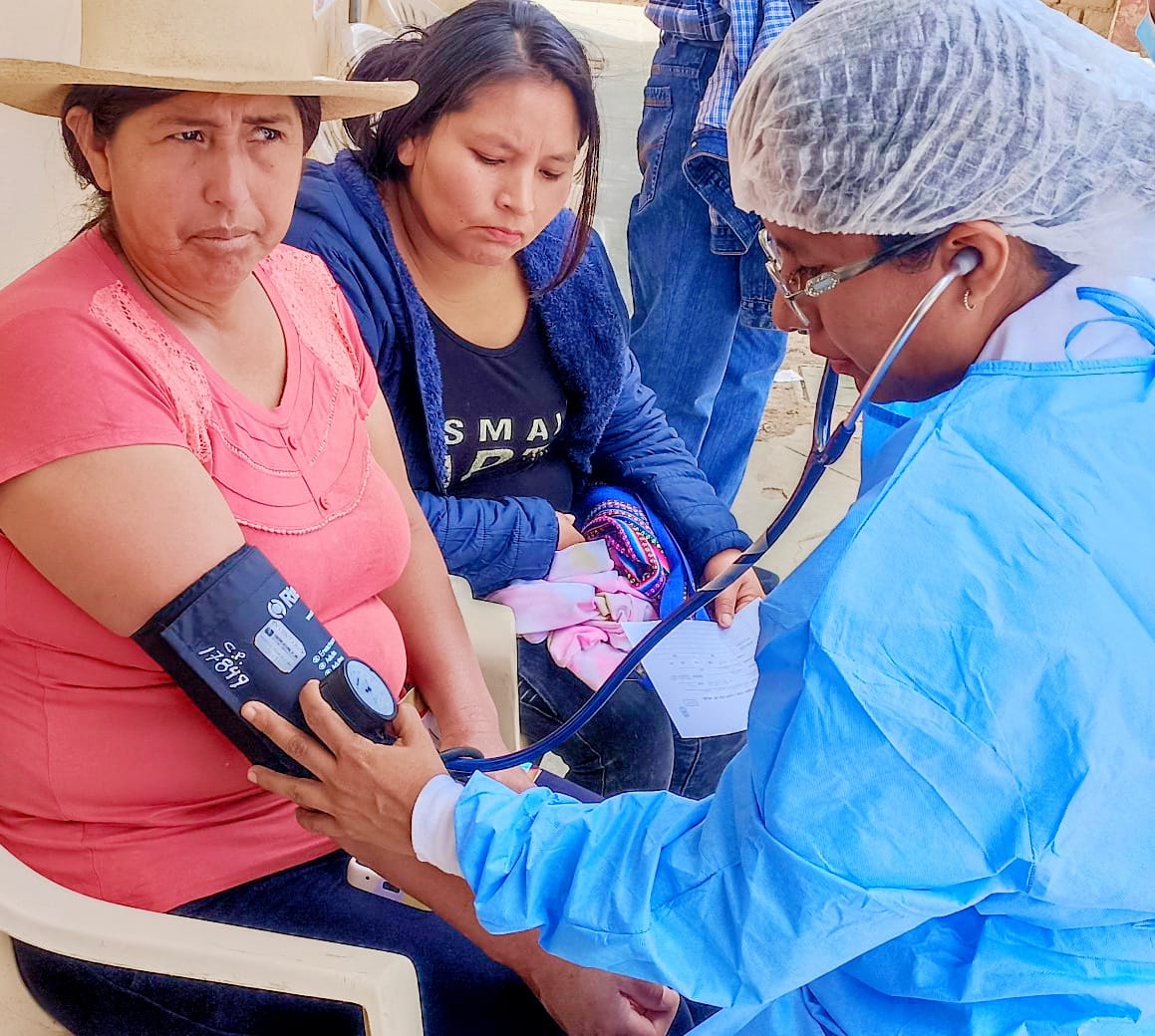 Campaña de salud en la comunidad de Piscocoto
