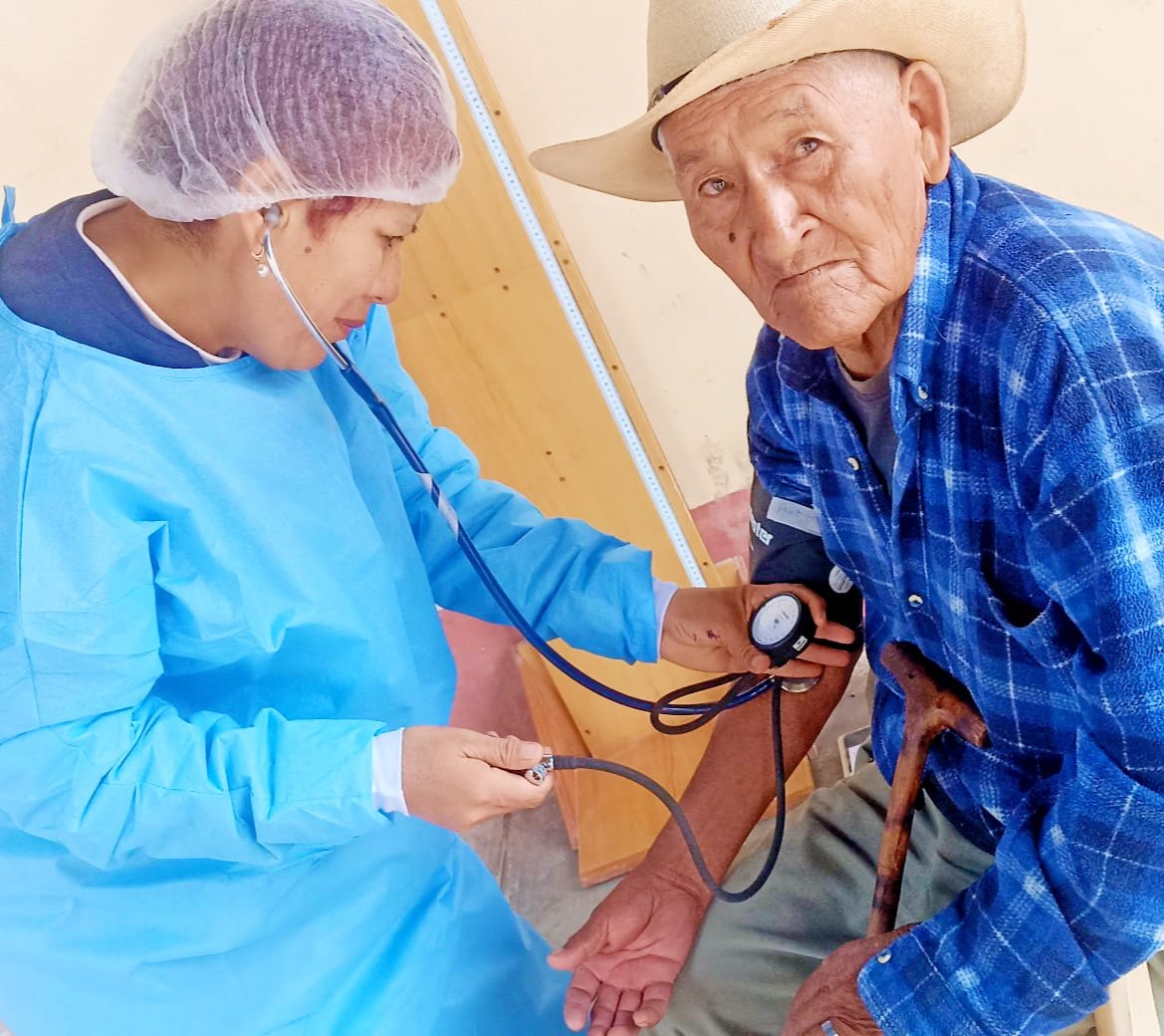 Campaña de salud en la comunidad de Piscocoto
