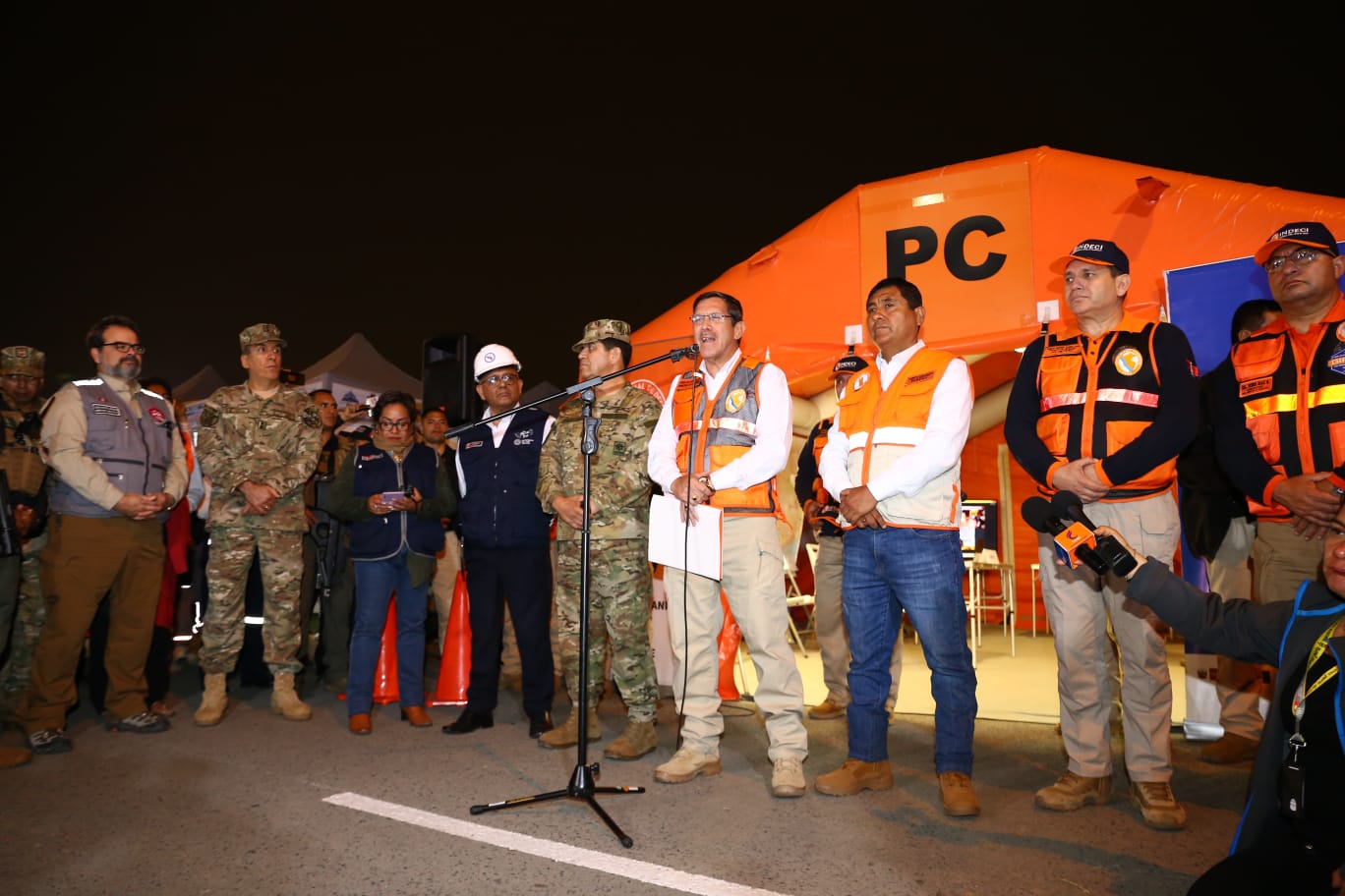 Ministro de Defensa llamó a la población a seguir preparándose para cuando llegue El Niño