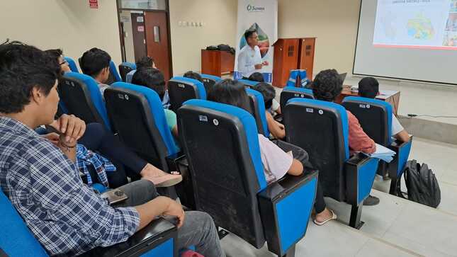 Sunass capacita a universitarios
