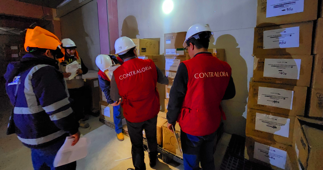 Mediante un informe de control concurrente, la Contraloría General advirtió un posible perjuicio económico de S/ 21 167 935 por 6157 equipos médicos y mobiliario que fueron pagados por el Gobierno Regional de Junín, entre los años 2018 y 2019 para el Hospital El Carmen de Huancayo que no se encuentran en uso y entre los cuales 5510 no han sido encontrados.