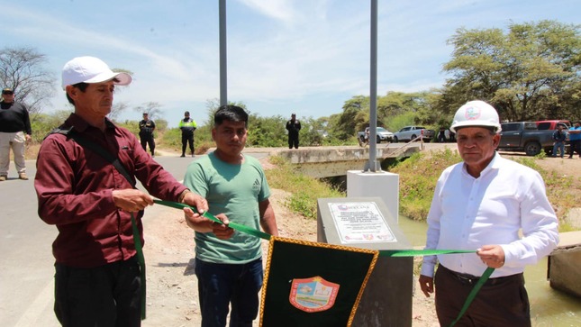 Alcalde Marlem Mogollón Inaugura Dos Obras Por Aniversario De Sullana