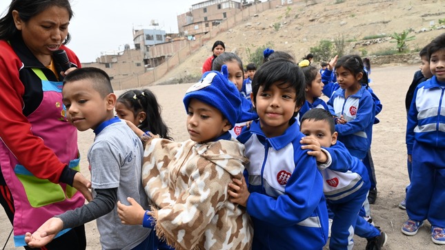 Niños de institución educativa participan de simulacro