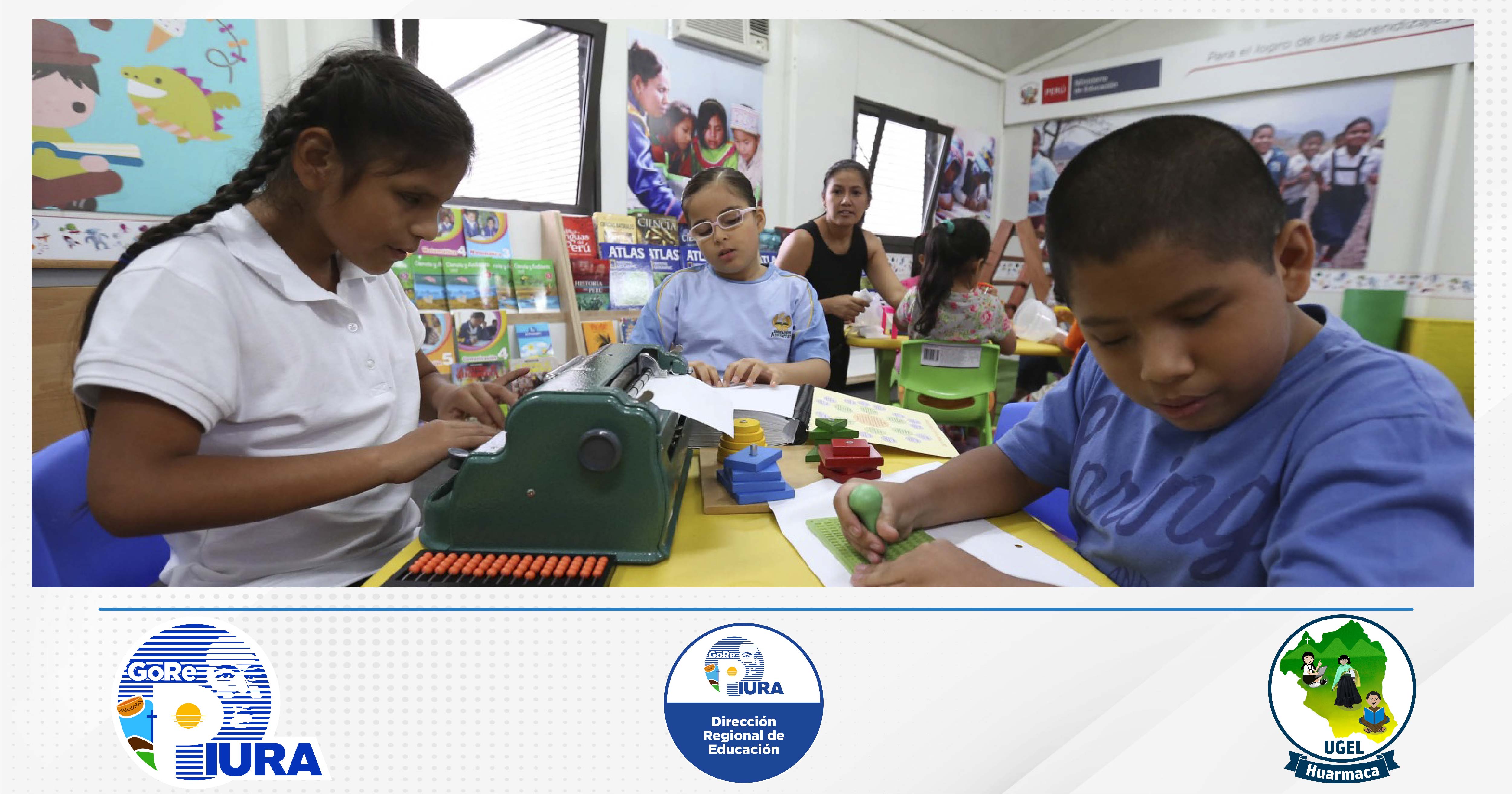 El Ministerio de Educación (Minedu) aprobó la norma técnica que garantiza el acceso oportuno, la continuidad educativa, la plena participación, el desarrollo integral y el logro de aprendizajes de más de 51 mil niños, adolescentes, jóvenes y adultos con discapacidad o en riesgo de adquirirla, así como con talento y superdotación.
Mediante la Resolución Ministerial N.º 151-2023-MINEDU, la norma técnica regula la organización y funcionamiento de los Programas de Intervención Temprana (PRITE), los Centros de Educación Básica Especial (CEBE), los Servicios de Apoyo y Asesoramiento para la Atención de Necesidades Educativas Especiales (SAANEE), los Programas de Atención No Escolarizada al Talento y la Superdotación (PANETS) y los Centros de Recursos de Educación Básica Especial (CREBE).
En el marco de los enfoques transversales para el desarrollo del perfil de egreso del Currículo Nacional de Educación Básica, el documento incorpora enfoques que aportan concepciones indispensables para la atención educativa, como el enfoque de ciclo de vida, transdisciplinario, territorial, competencias profesionales, colaborativo y de autonomía colegiada y perspectiva de discapacidad.
La norma técnica fue elaborada por la Dirección de Educación Básica Especial, que brinda servicios de atención temprana, especializados y complementarios, según el requerimiento de cada población estudiantil y con miras a su inclusión en instituciones educativas y programas de Educación Básica Regular, Educación Básica Alternativa y Educación Técnico-Productiva.
Los PRITE atienden a menores de 3 años con discapacidad o en riesgo de adquirirla y los CEBE están dirigidos a estudiantes de 3 a 20 años con discapacidad intelectual severa que requieren apoyos permanentes y especializados.
Los SAANEE brindan atención a instituciones educativas de Educación Básica Regular, Educación Básica Alternativa y Educación Técnico-Productiva, en tanto que los PANETS identifican y atienden a la población de 5 a 18 años con talento y superdotación.
Por su parte, los CREBE están dirigidos a los agentes educativos de las instituciones educativas públicas y privadas de todas las modalidades, programas y servicios educativos, a las instituciones de educación superior y a la comunidad en general con el objetivo de generar una cultura inclusiva.