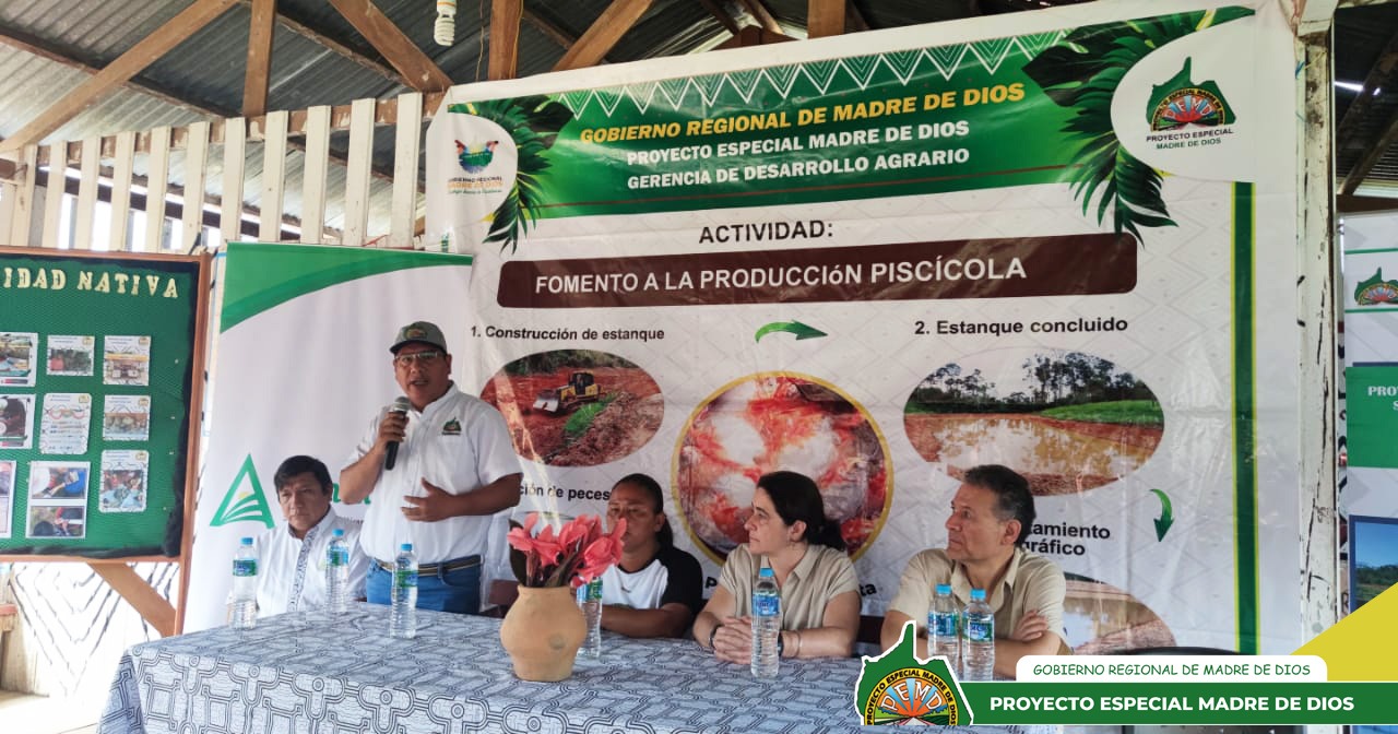 El representante de la Cancillería peruana Sr. Javier Lossio, Tatiana Schor y Veronica Tejerino por parte del BID, el Dr. Enrique Muñoz Gerente General del GOREMAD, Luis Miguel Moncada Gerente de la empresa Analpes, visitaron la Comunidad Nativa de Belgica
