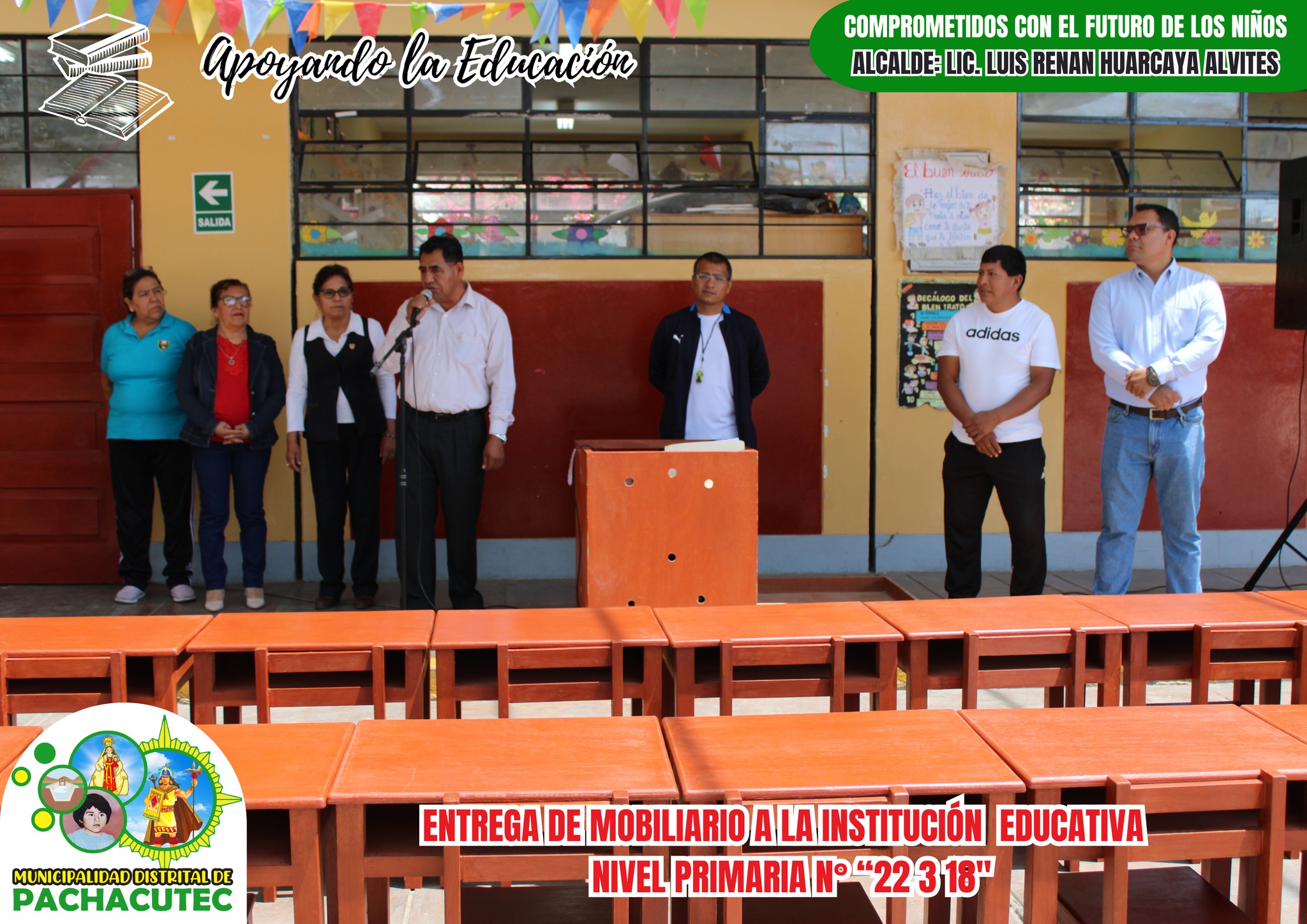 Entrega de mobiliario escolar para la Institución Educativa N° 22318