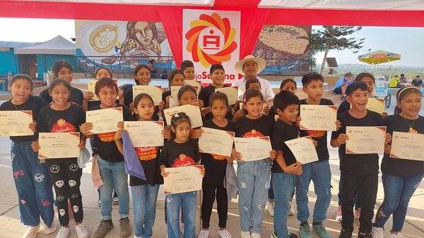 Niños De Vista Florida Se Beneficiaron Con Talleres De Arte, Dibujo Y Pintura.