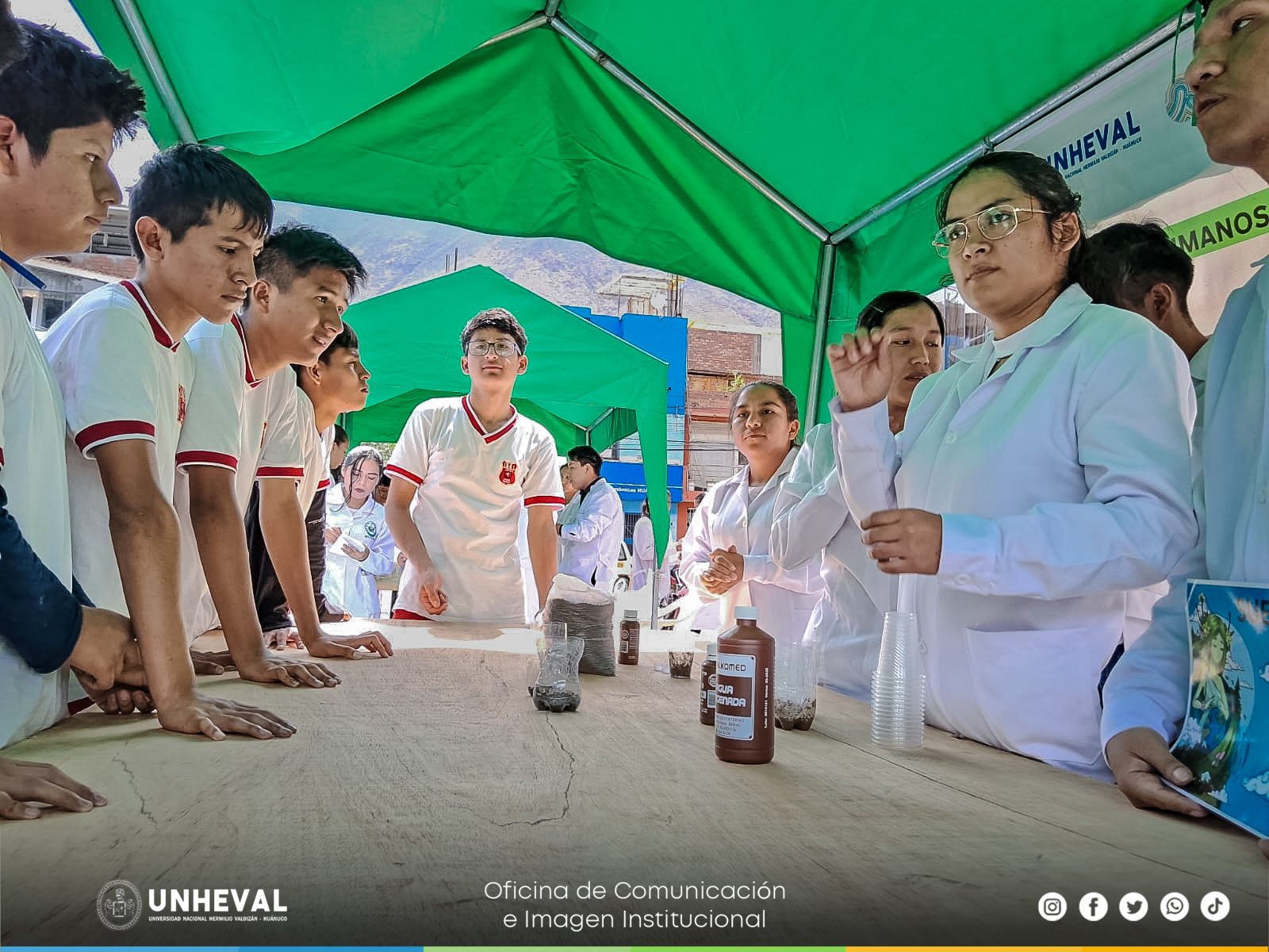 UNHEVAL instauró el laboratorio itinerante más grande de la región