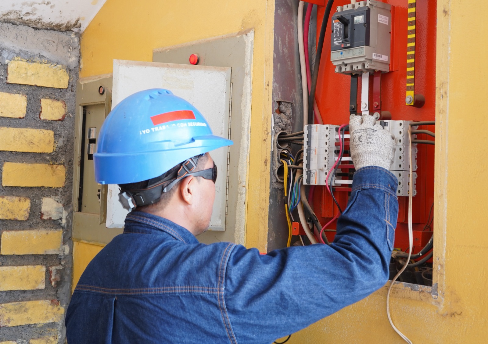 ELECTROCENTRO realiza inspección de instalaciones eléctricas en diez Instituciones Educativas