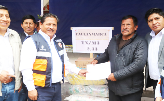 Gobernador entregó 77 toneladas de ayuda humanitaria a 23 distritos priorizados