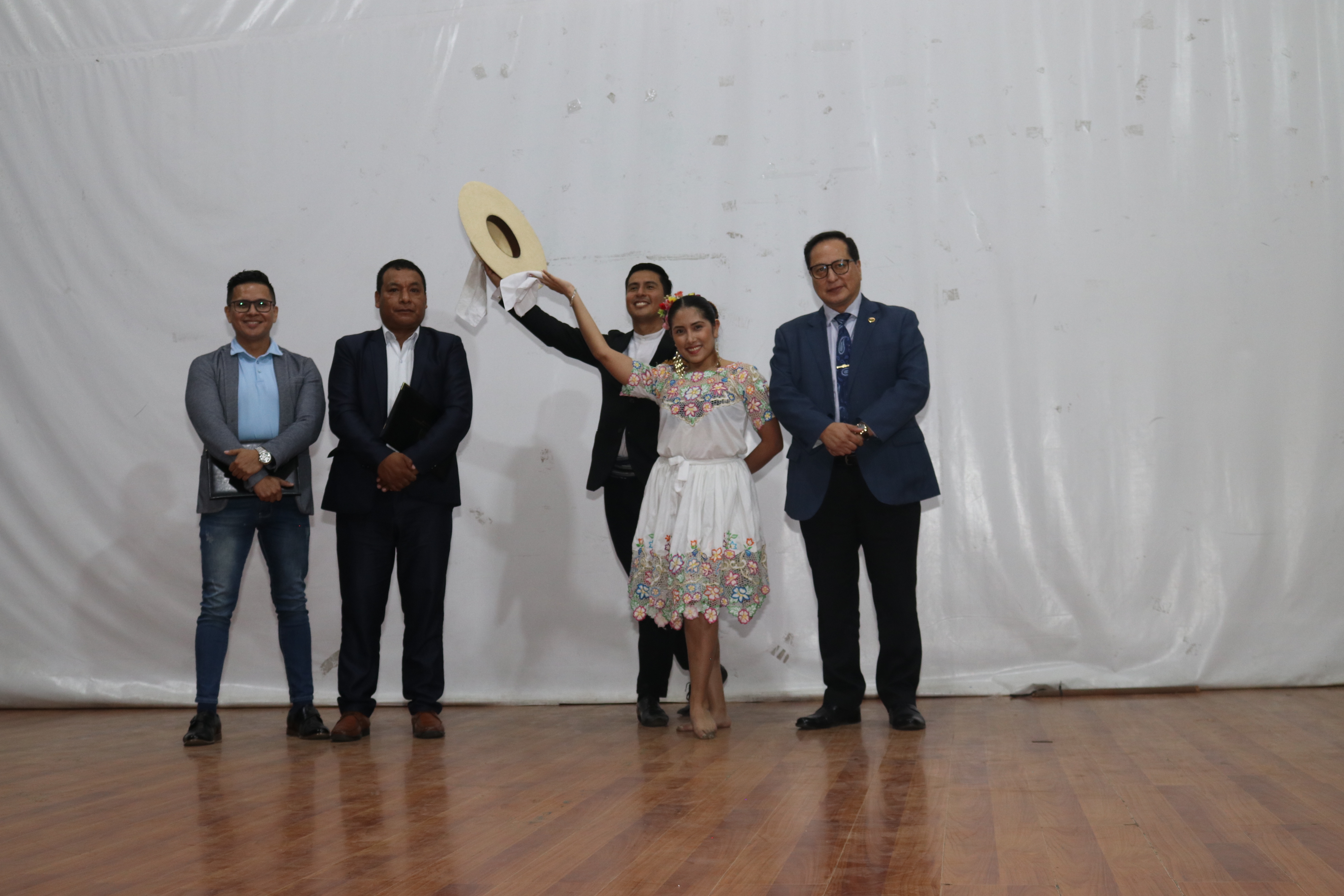 Nuestro personal mostró sus capacidades artísticas en la Gran Noche de Talentos