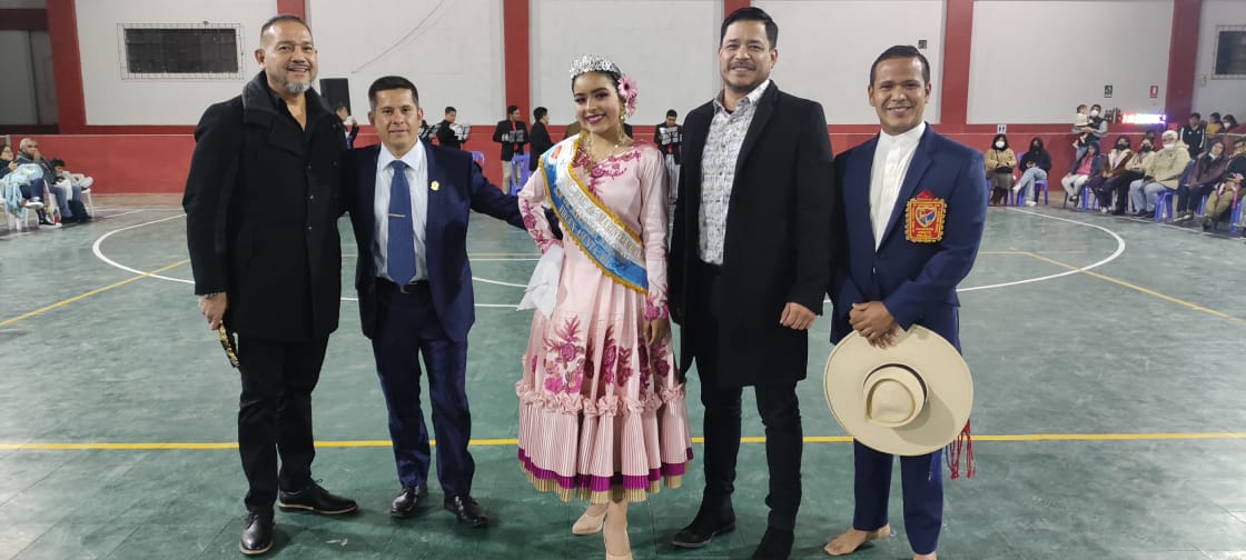 Ministerio de Cultura otorgó Personalidad Meritoria de la Cultura a César Fernández por contribuir a la revaloración de la marinera norteña