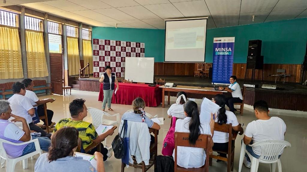 Digesa realiza asistencia técnica al personal de la Diresa San Martín come medida preventiva ante el fenómeno El Niño