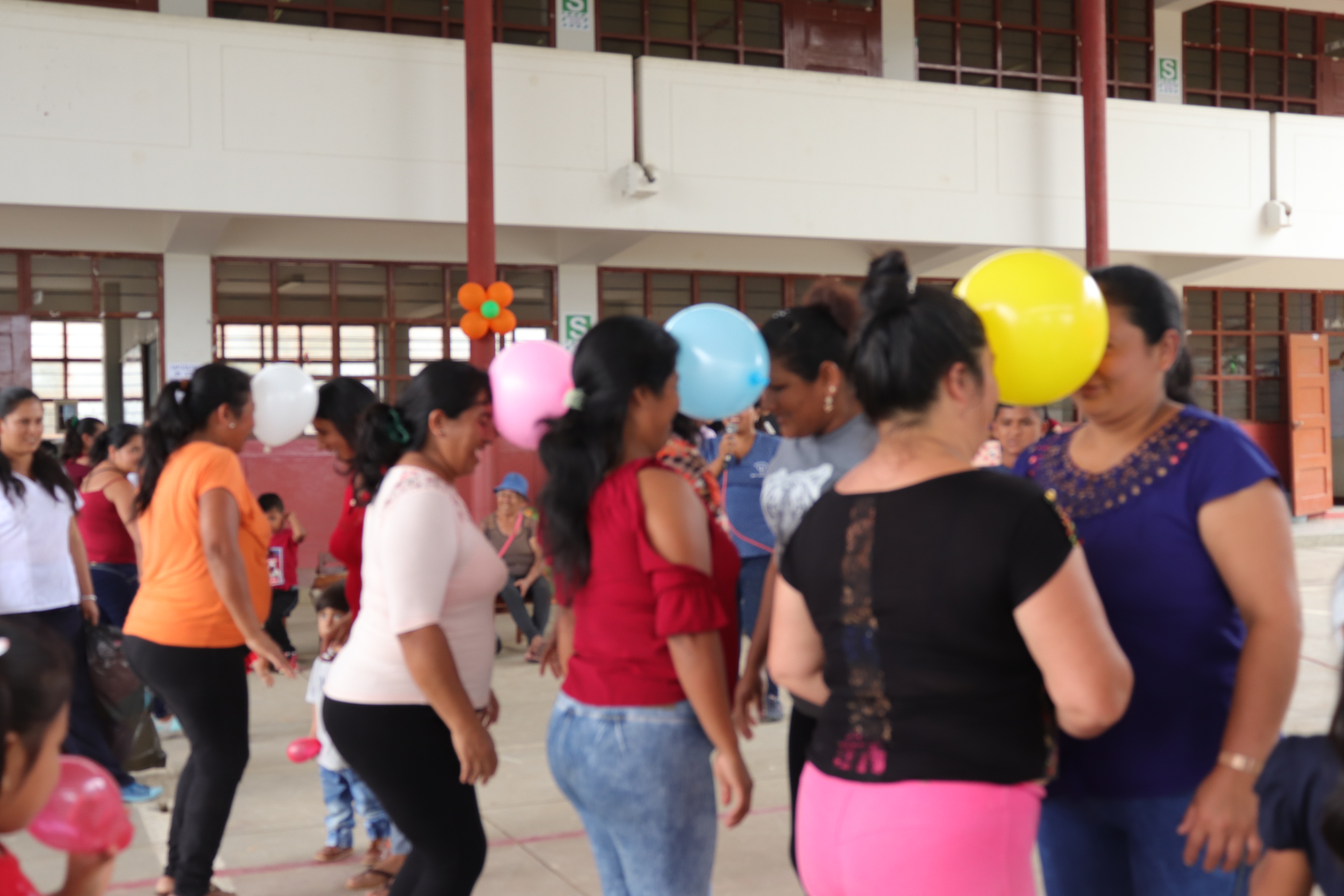 Esta fecha tiene una gran importancia a nivel mundial; porque el mundo dejó atrás los estereotipos o paradigmas sobre la participación de la mujer en el desarrollo de cada región.