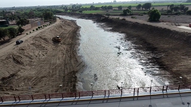 La descolmatación y encauzamiento de este tramo del río beneficiará a unas 4 mil personas que viven en las cercanías.