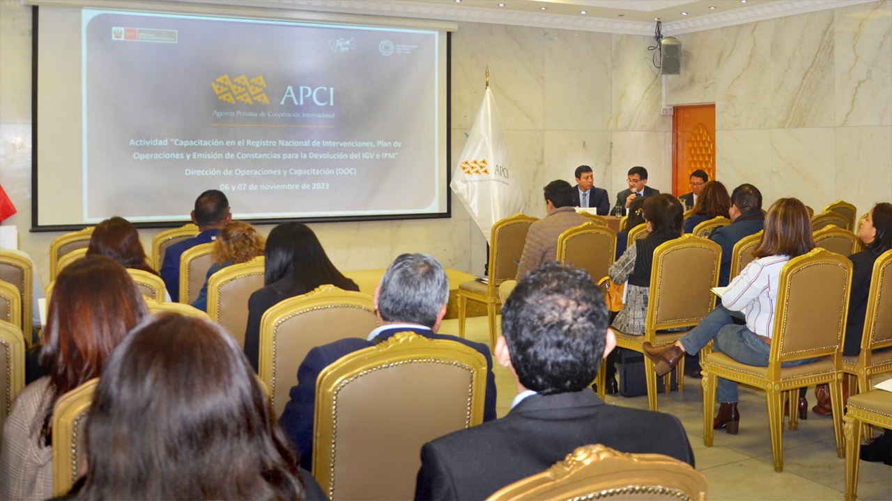 APCI realizó capacitaciones orientadas a reforzar trámites que efectúan las entidades ante esta Agencia
