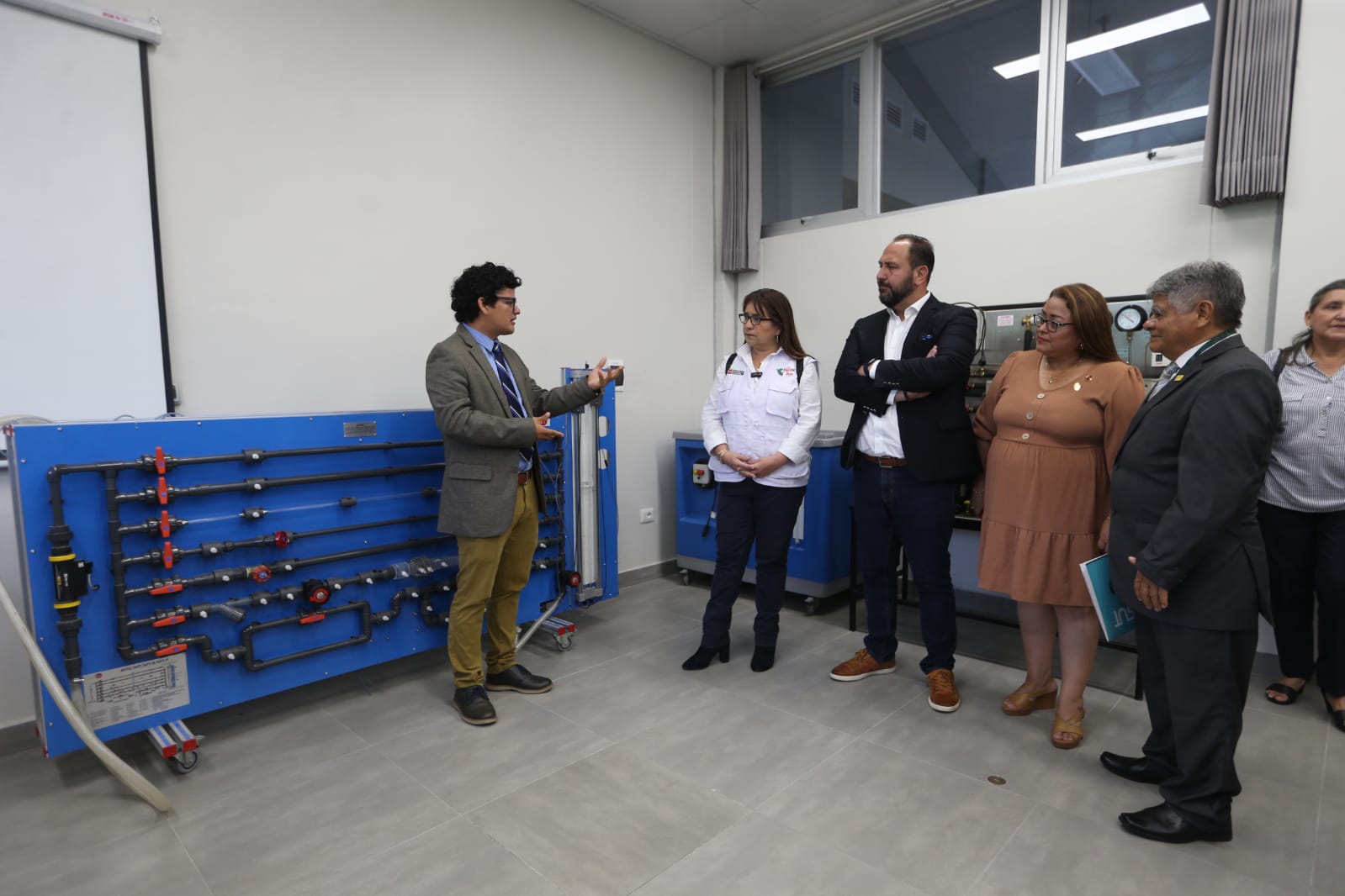 Gobierno trabaja por internacionalización de universidades