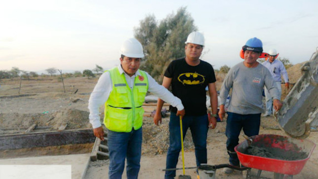 GORE Piura ejecuta mantenimiento de carretera desde Negritos hasta Sullana